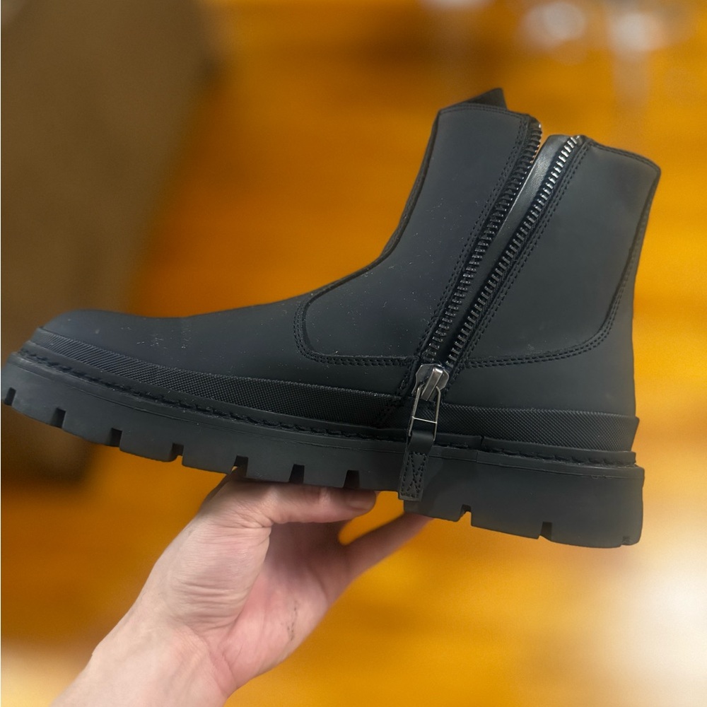 Zara rain/rubber Chelsea boots size 9M